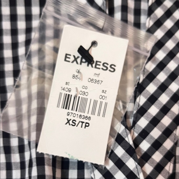 NWT! Express Women’s Black White Gingham Check Tailored Feminine Cut Classic - Picture 3 of 11